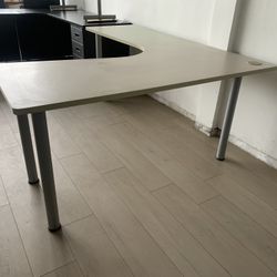 New Desk L Shape 72”x72”