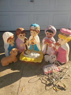 Christmas Nativity  Blow Mold Children,lights Up!only One For Sale Locally!