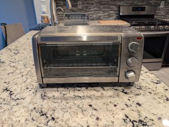 Black+Decker 4-slice Toaster Oven