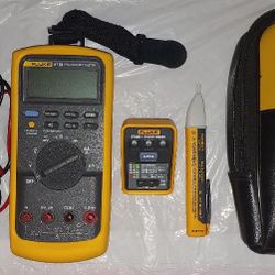 Fluke 87 III In Holster Socket Tester Volt Alert Soft Case