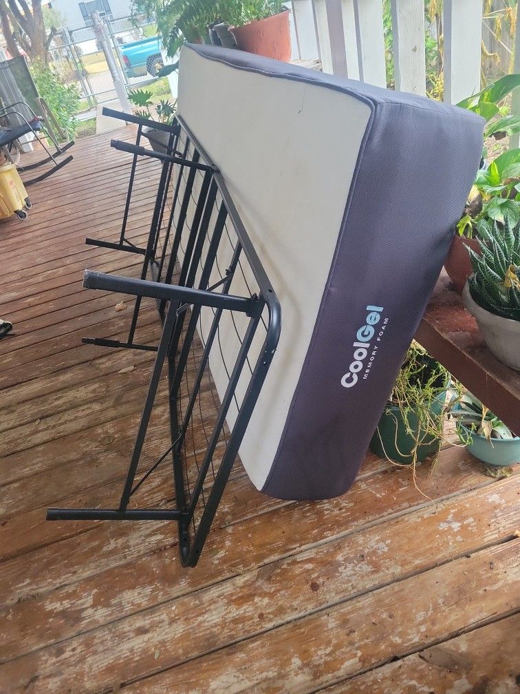 Twin Size Bed Really Nice