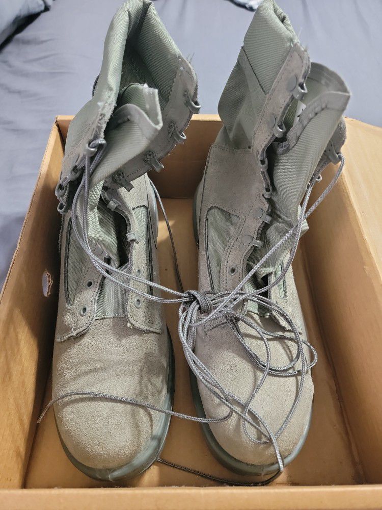 Military Booty (New Never Worn) Mens 12