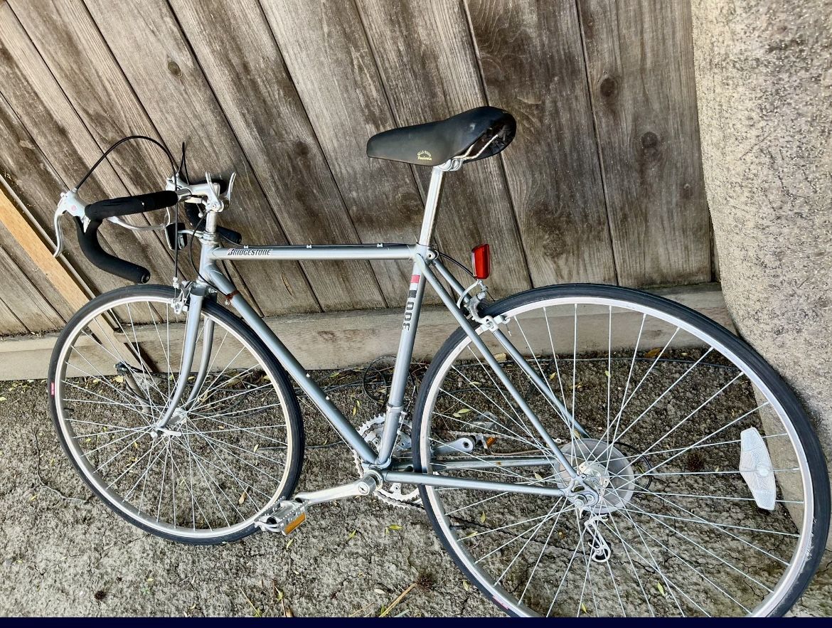 Medium Size Bridgestone Road Bike Classic
