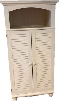 Armoire