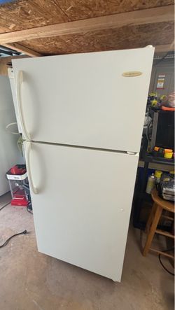 Frigidaire 18.2 Cu. Ft. Refrigerator