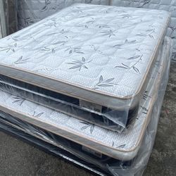 😴Mattress pillow top🥱 💎All sizes 💎12” inches tall 🔵Queen $199 🟣Full $180 🟠Twin $150 🟡King $330 🔴Cal king $330 🔘 Delivery available🚛