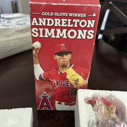 Andrelton Simmons 2017 Gold Glove Bobblehead