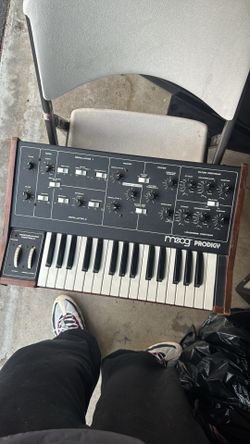 moog prodigy