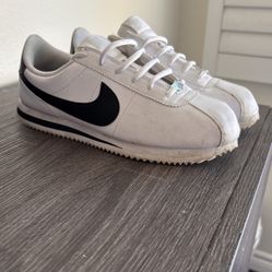 Nike Cortez