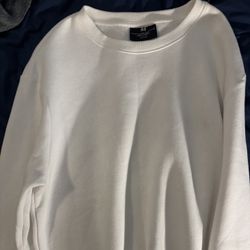 H&M White Sweater Medium