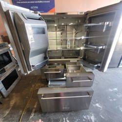 Refrigerator Kitchen Aid 