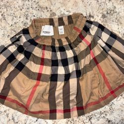 Burberry Skirt 