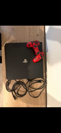 Play station 4  used 3 times  with camo control