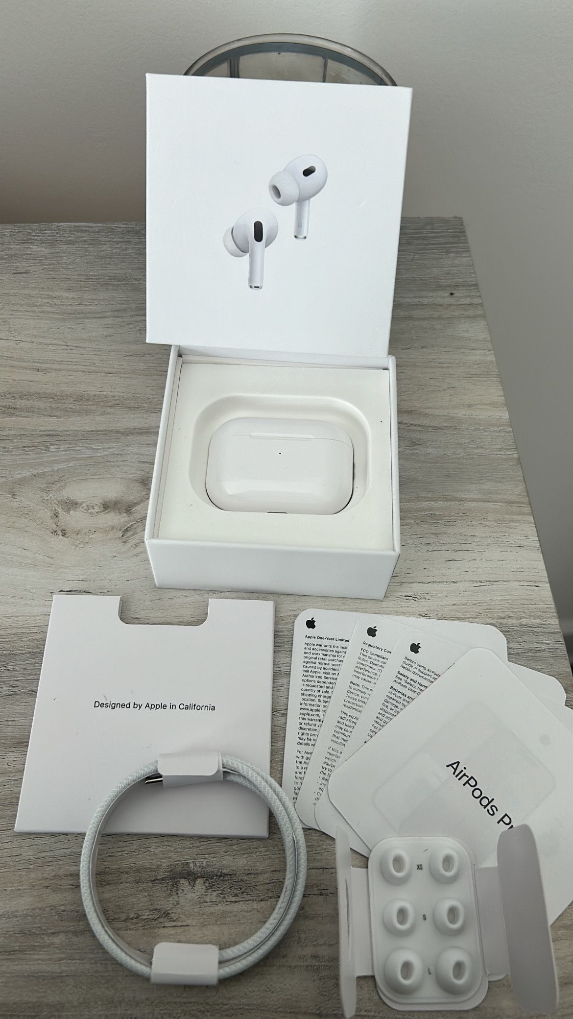 INCREDIBLE CONDITION AIRPODS PRO