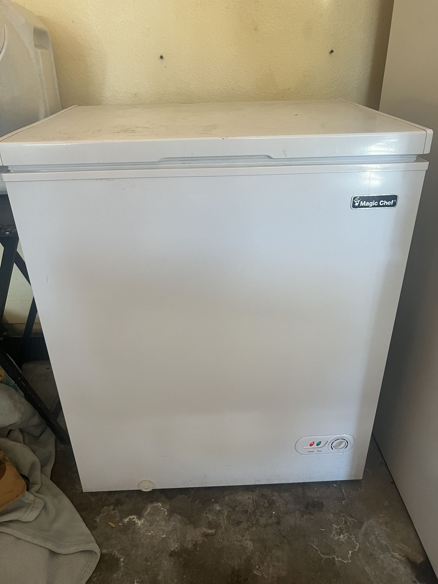 FREEZER - Magic Chef