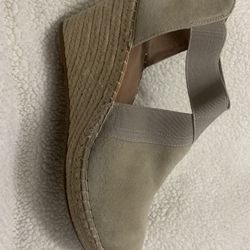 Gentle Souls by Kenneth Cole Women's Colleen Cross Elastic Espadrille Wedge Sandal