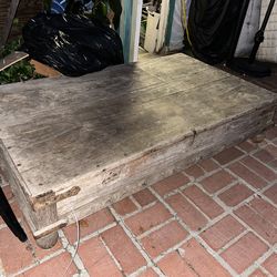 WOODEN COFFEE TABLE