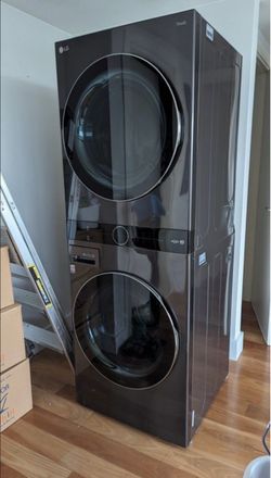 Washer and dryer tower
