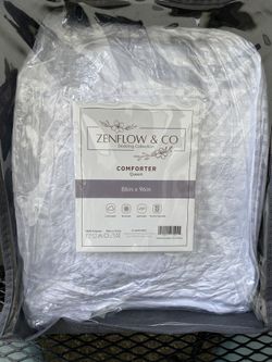 Brand new white comforter