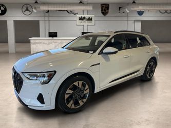 2022 Audi e-tron