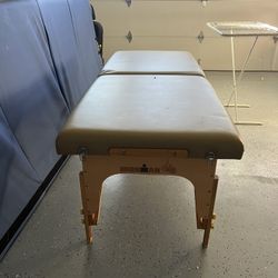 Massage Table 