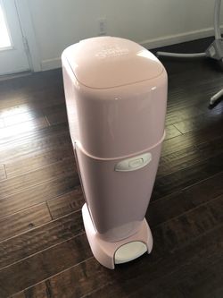 Diaper Genie / Diaper pail