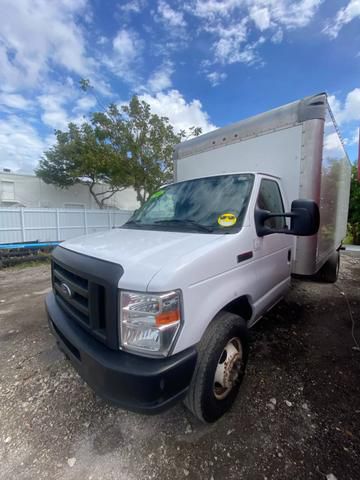 2018 Ford E450 Super Duty Cutaway