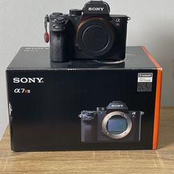 Sony A7R II  With original Box