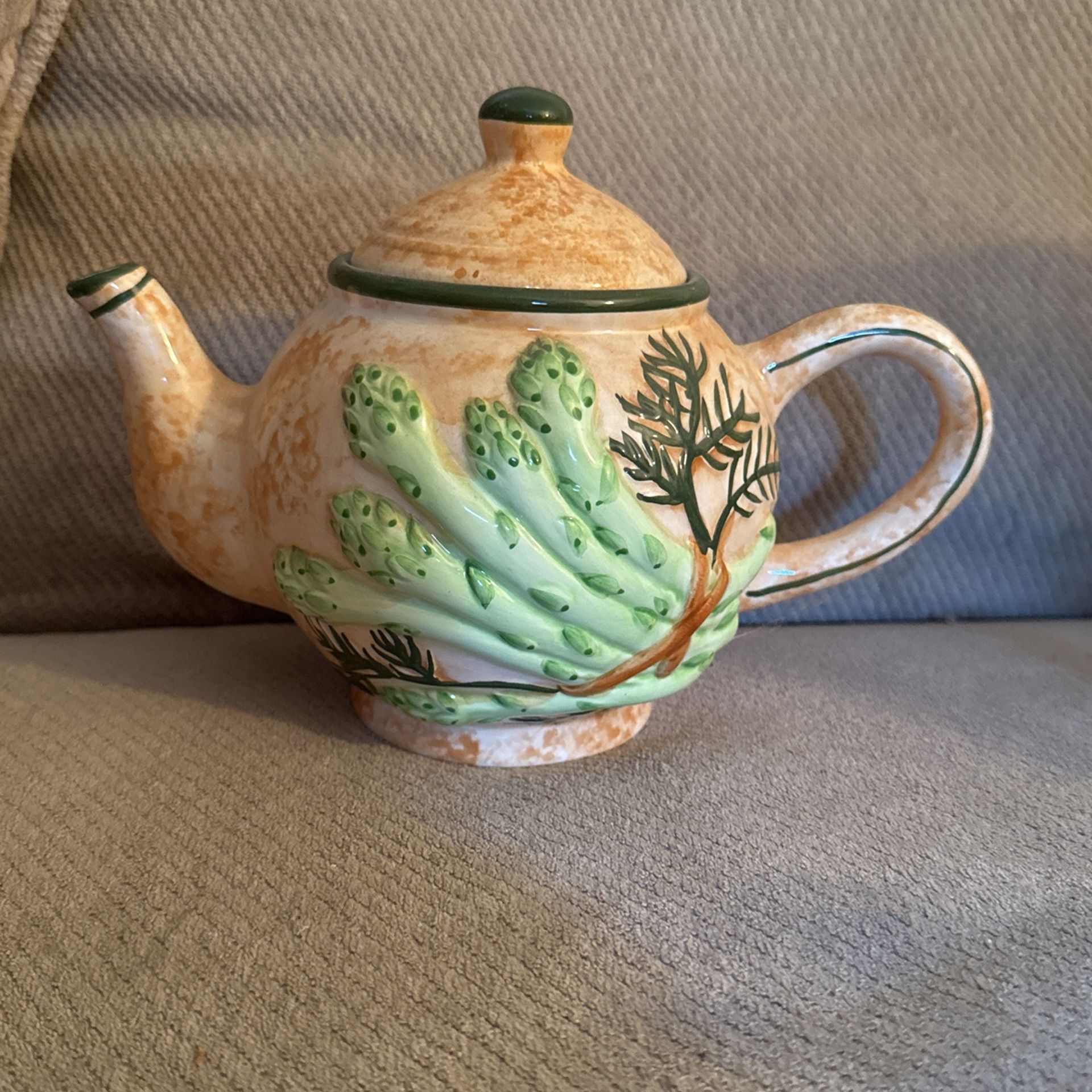 Ceramic Tea Pot