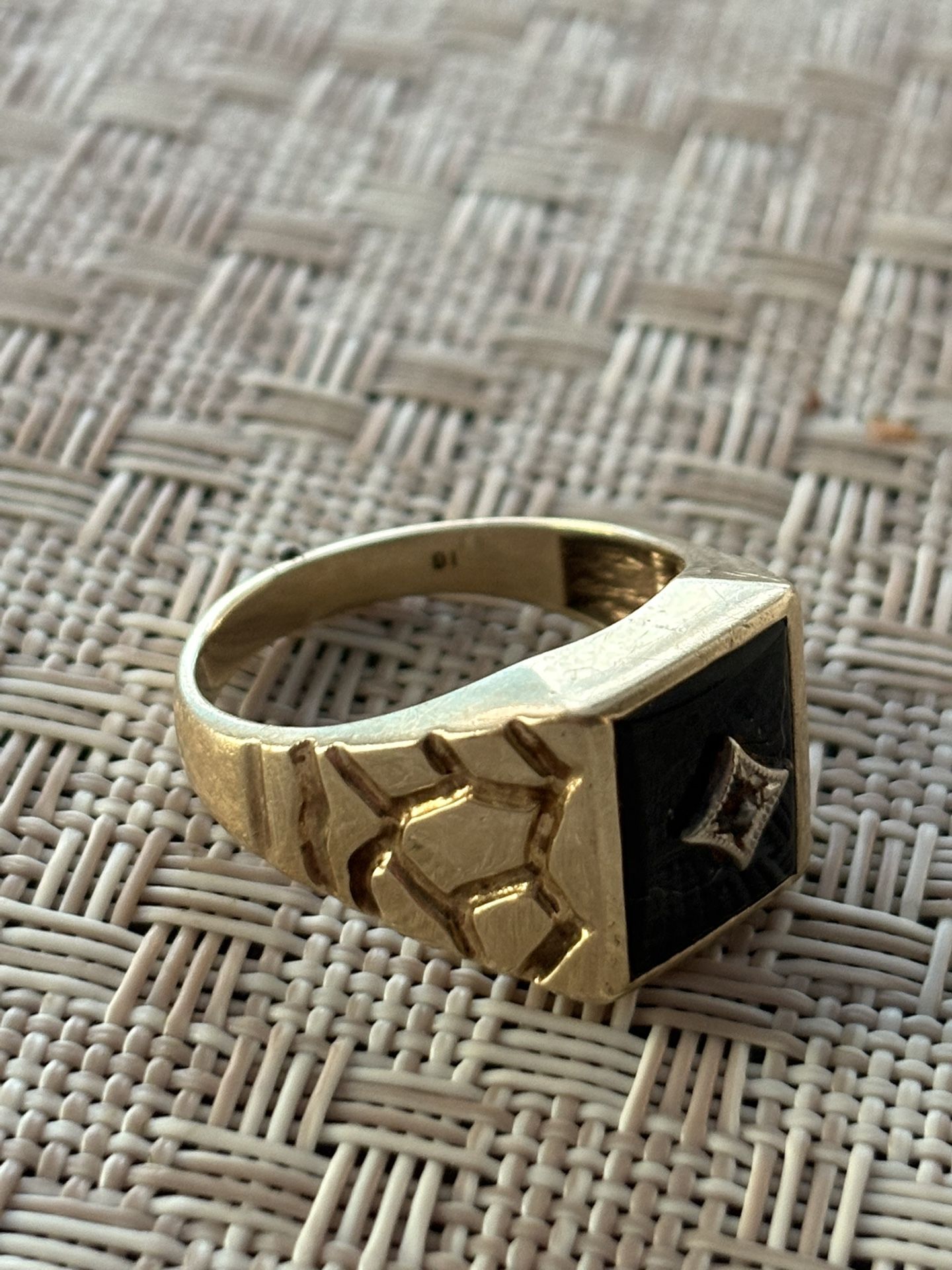 10k Gold Ring