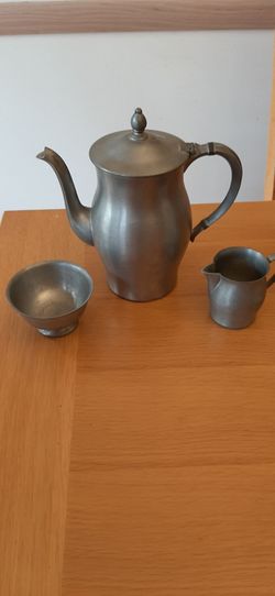 Vintage International Pewter tea set