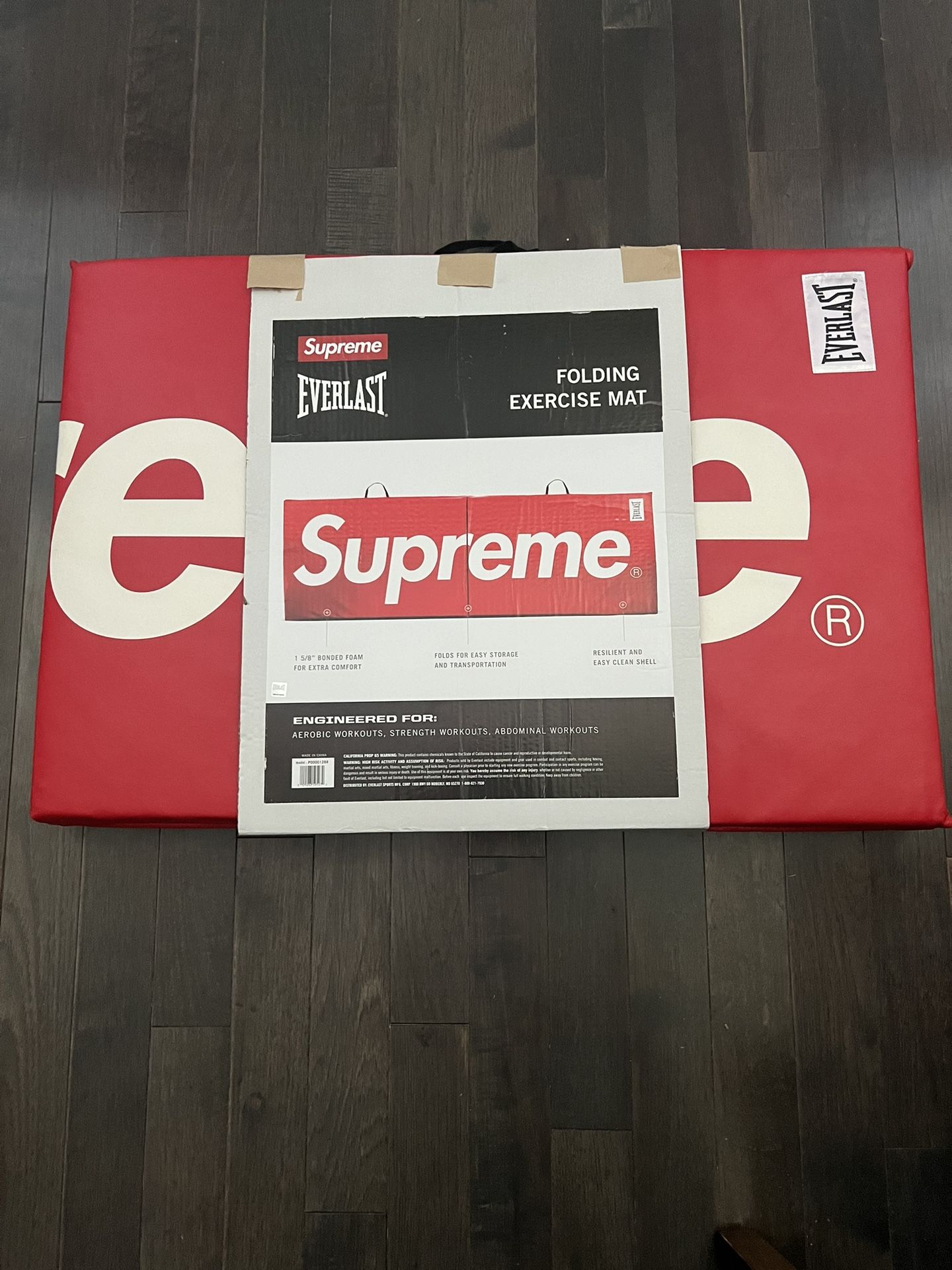 Supreme X Everlast Folding Exercise Mat