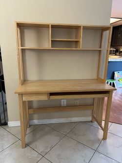 Free desk