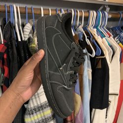 Jordan 1 Low Size 11