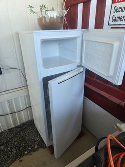 Small Refrigerator