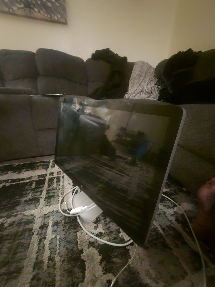 27" Thunderbolt Apple Mac Monitor Display 2011