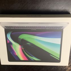 Empty MacBook Pro Box 