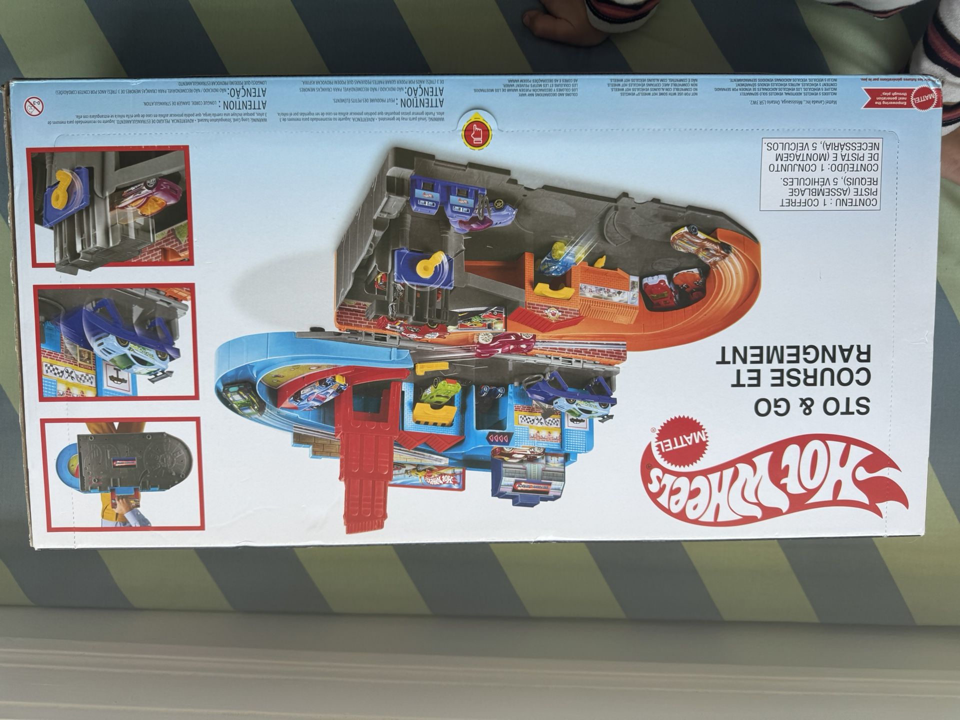NEW IN BOX hot Wheels Sto & Go