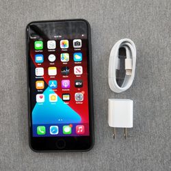 iPhone 7 Plus 128gb - UNLOCKED - Like New 