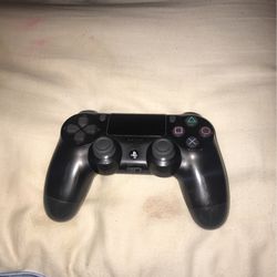 PS4 Controller