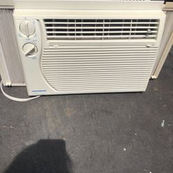 Very Good Condition Fedders Air Conditioner 