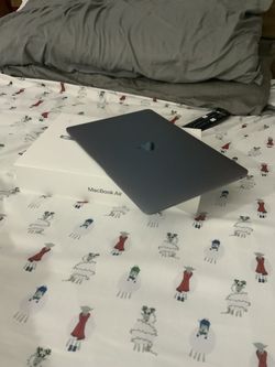 MACBOOK AIR ! M1 New 