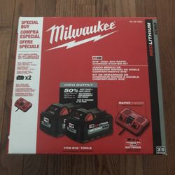 Milwaukee M18 Two 8.0 High Output Battery And Double rapid charger brand new