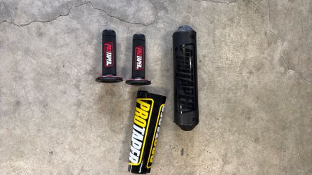 Proper bar pads and grips Proper bar pads and grips