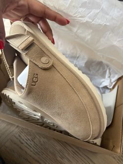 Uggs Size 5 big kids