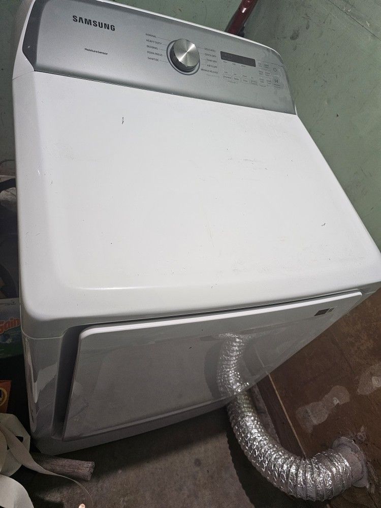 Samsung Washer Dryer  1year 300 apiece 
