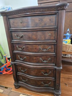 High Quality 6 Drawer Dresser
