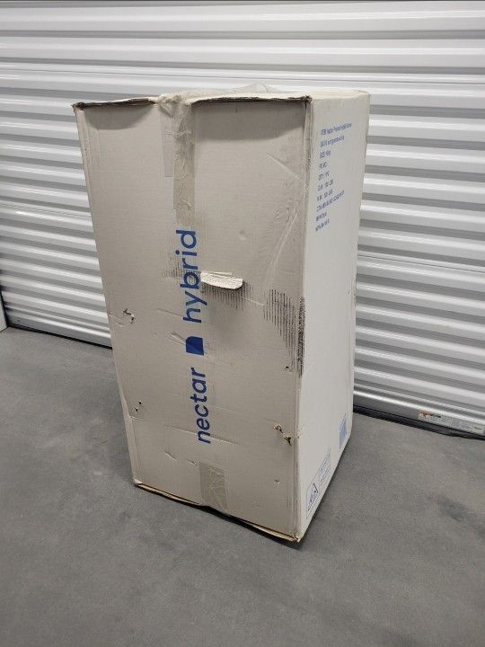 NEW KING 13-INCH PREMIER HYBRID MATTRESS β FLASH SALE ONLY $380