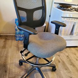 Office muster Drafting stool chair