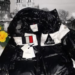 MONCLER 